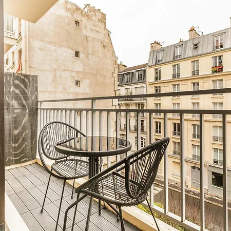 Du 12eme, Parking Gratuit Et Metro Paříž